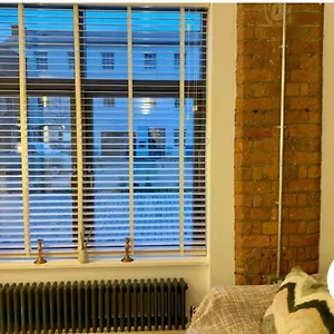  Apartment Urban Riverside Retreat - Little Kelham, United Kingdom