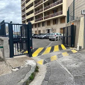 https://appartement-t4-deux-pas-de-la-gare-st-charles.fr-provencehotel.com