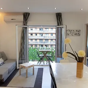 https://sagrada-familia-apartment-barcelona-08013-2.topbarcelonahotels.com